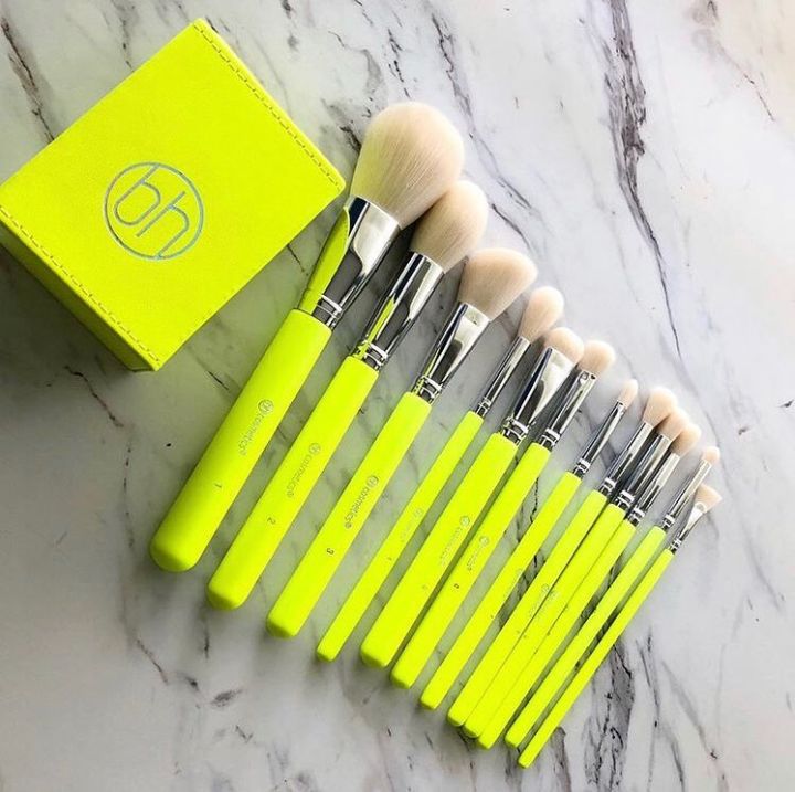 bh cosmetics brush set