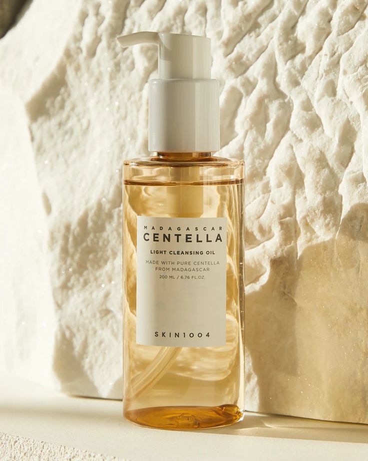 SKIN 1004 CENTELLA Light Cleansing Oil
