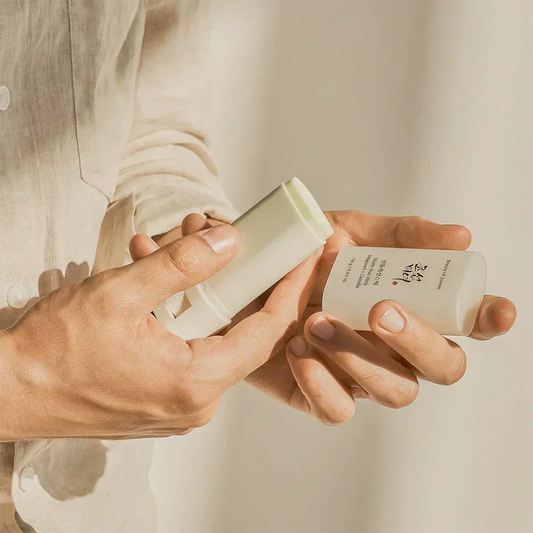 BEAUTY OF JOSEON Matte Sun Stick : Mugwort+Camelia (SPF 50+ PA++++)
