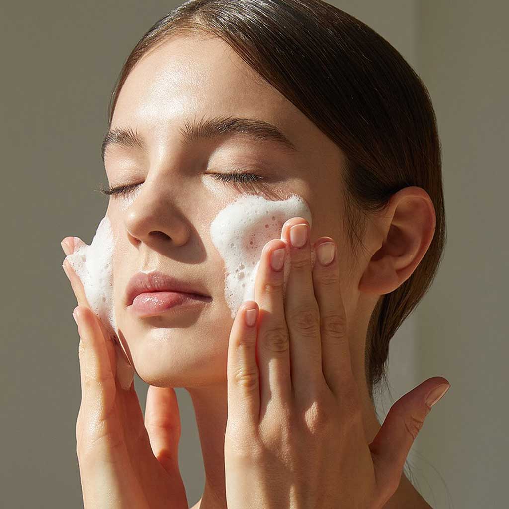 SKIN 1004 madagascar centella ampoule foam