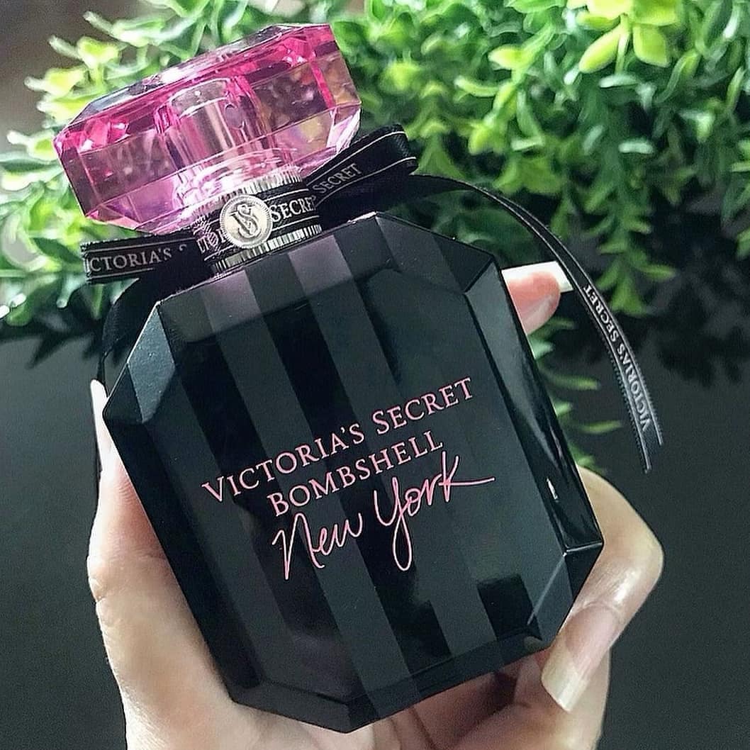 Victoria’s Secret Bombshell New York Eau de Parfum: The Scent of Midnight Glamour
