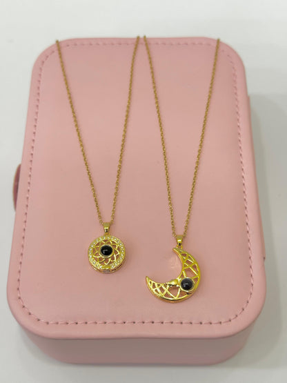 2PCS Couple Necklaces 100 Languages Sun And Moon Magnetic Pendant Love Memory Mzea
