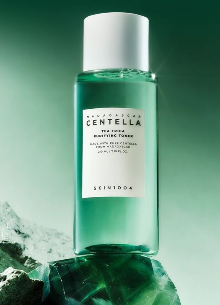 SKIN 1004  Madagascar Aentella Tea-Trica Purifying Toner